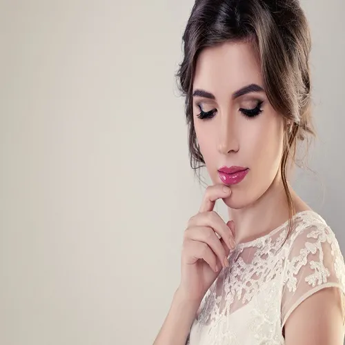 MAKEUP & UP DOS